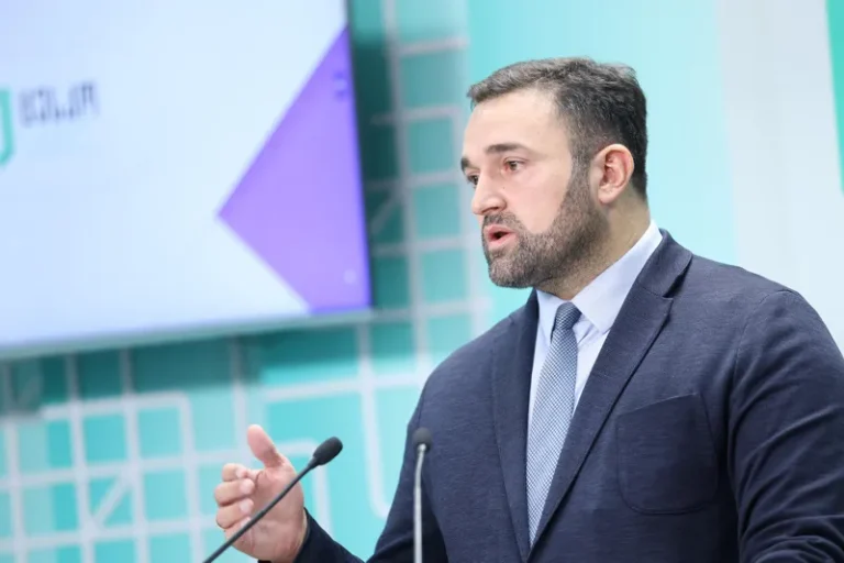 გიორგი კალანდარიშვილი – ზეწოლა და მუქარა ვერ შეგვაცვლევინებს მყარ პოზიციას, რომ არჩევნები ადმინისტრირებული იყო კარგად – მუქარის შეტყობინებები, სახლებთან შეურაცხმყოფელი წარწერები მოტივაციაა, რომ დაუღალავად ვიმუშაოთ