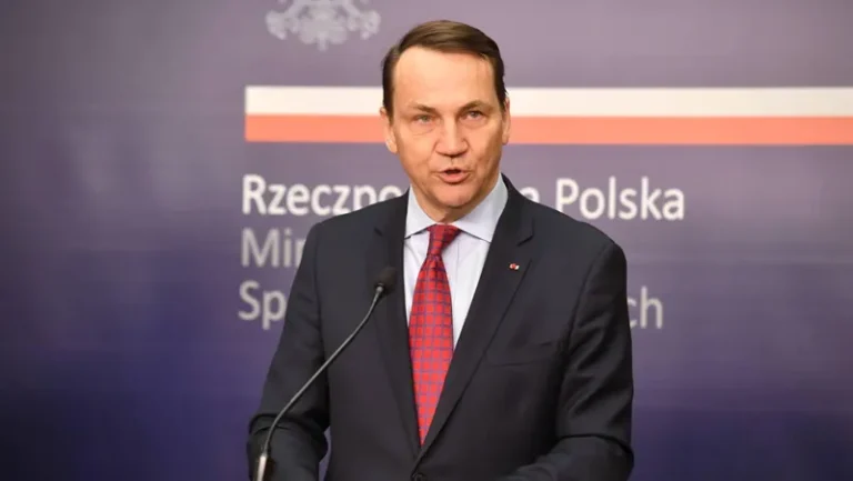 რადოსლავ სიკორსკი – ევროპას საკუთარ უსაფრთხოებაზე მეტი პასუხისმგებლობის აღება სასწრაფოდ სჭირდება