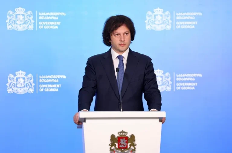 ირაკლი კობახიძე – ამ დღეებში განვითარებულ მოვლენებზე პასუხისმგებლობას ვერ გაექცევიან პოლიტიკოსები, რომლებიც ძალადობას აორგანიზებდნენ, ასევე, ოფისებში შემალული მდიდარი „ენჯეოების“ ლიდერები – მათ გაწირეს ათობით ადამიანი
